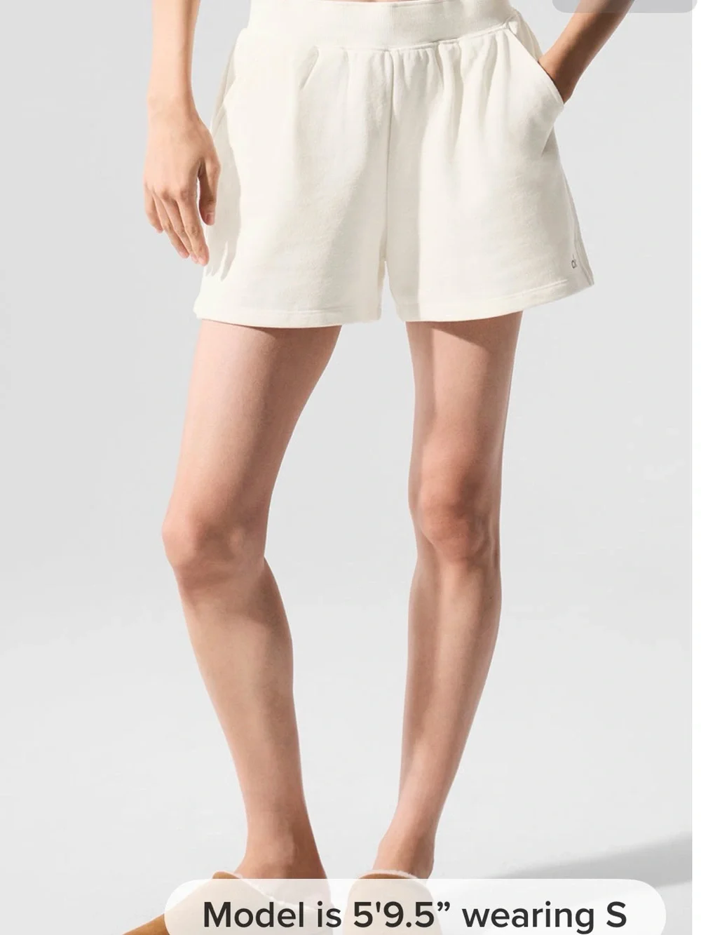 ALO - low key sweat shorts in ivory. Size Large. NWT